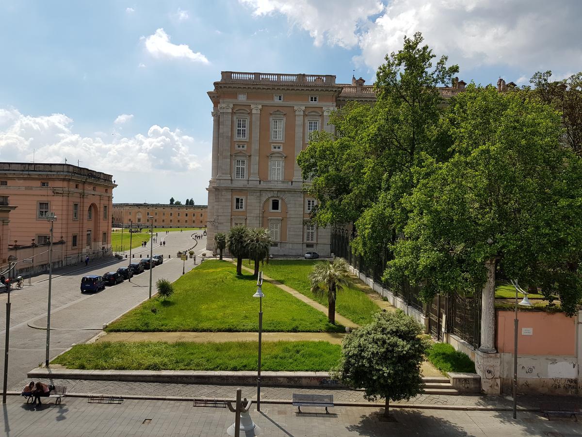 L'Insolita Reggia Caserta Exterior foto